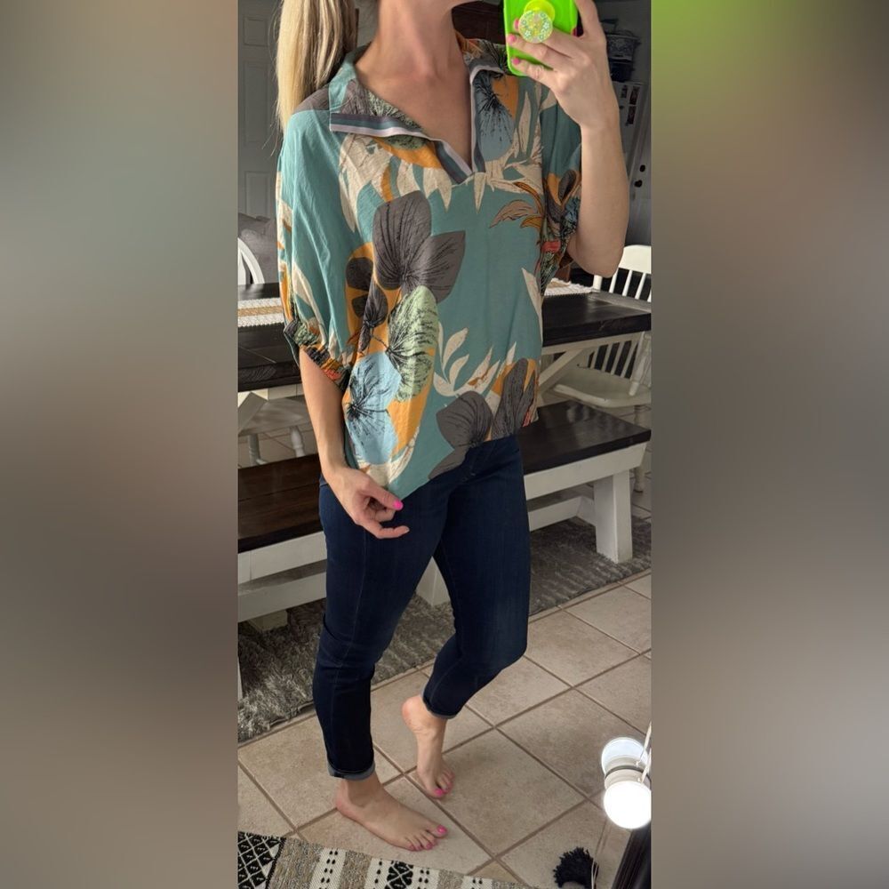 Entro Boutique Teal Blue Tropical Print Collared Lightweight Woven Summer Top - Picture 5 of 11